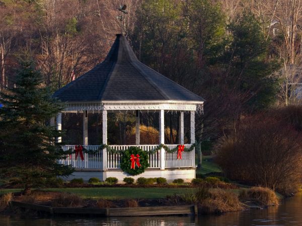 Gazebo Refinishing